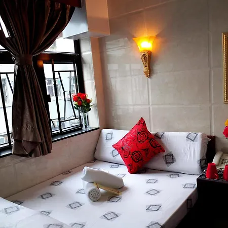 Hostel 16 Reception 24 Hour Block E 10Th Floor Chung King Mansion Tsim Sha Tsui Kowloon-3